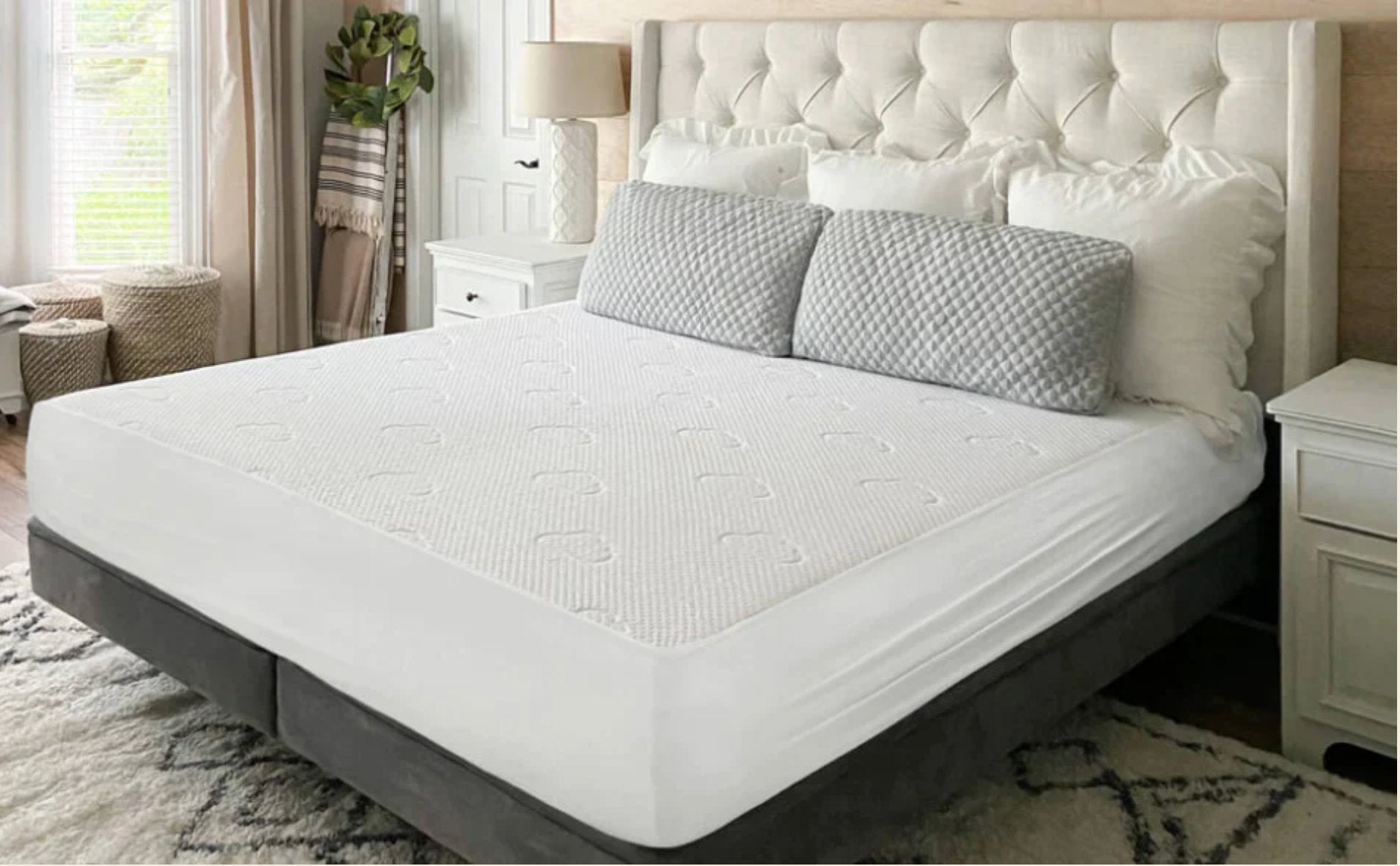 Puffy mattress protector